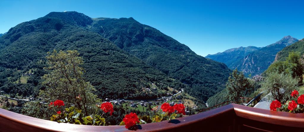 Masoun Dou Caro Hotel Pont-Saint-Martin Bagian luar foto