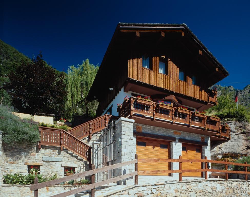 Masoun Dou Caro Hotel Pont-Saint-Martin Bagian luar foto