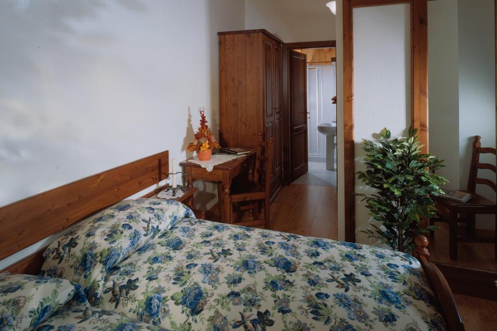Masoun Dou Caro Hotel Pont-Saint-Martin Ruang foto